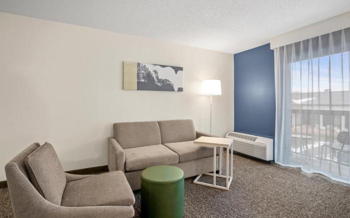 Spark by Hilton Bettendorf Quad Cities