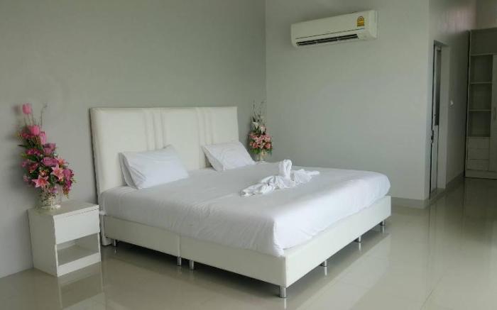 River Residence Saraburi Hotel