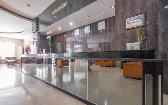 OYO 1081 Allson City Hotel Makassar