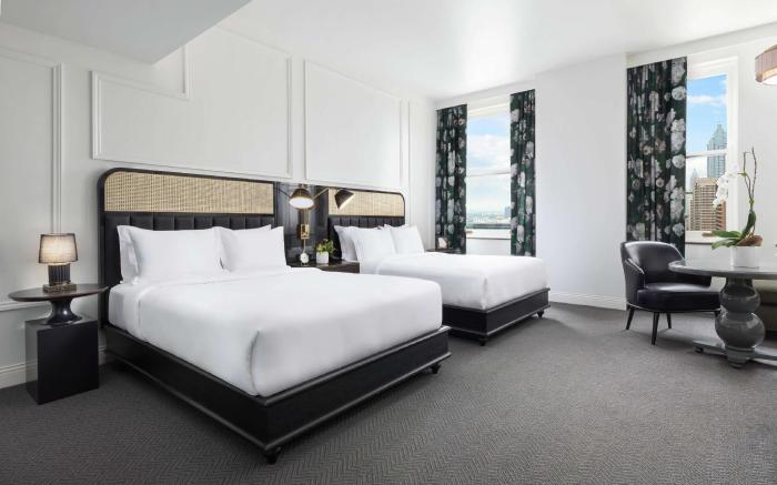 The Candler Hotel Atlanta, Curio Collection by Hilton