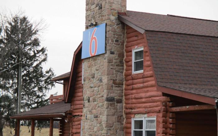 Motel 6 Shartlesville, PA