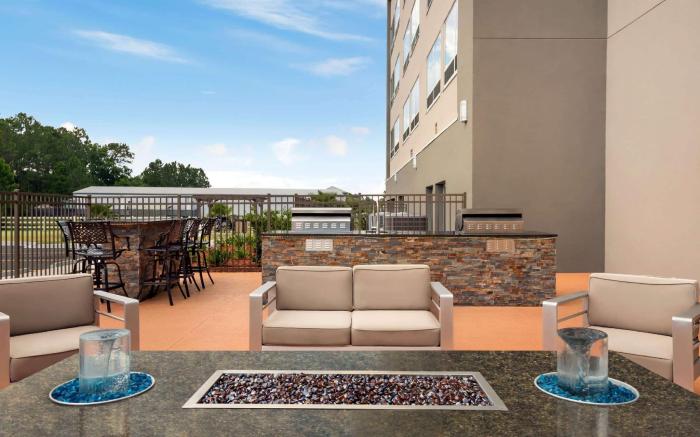 La Quinta Inn & Suites by Wyndham Brunswick/Golden Isles