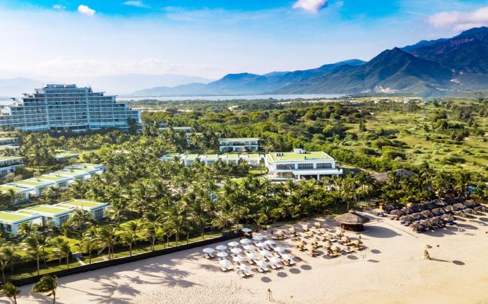 Cam Ranh Riviera Beach Resort and Spa
