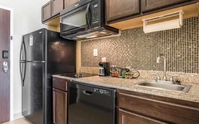 MainStay Suites