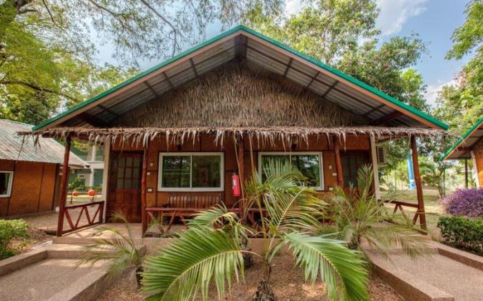 Varee Valley Resort and Restaurant