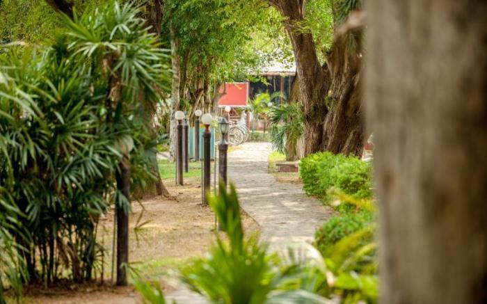 Varee Valley Resort and Restaurant