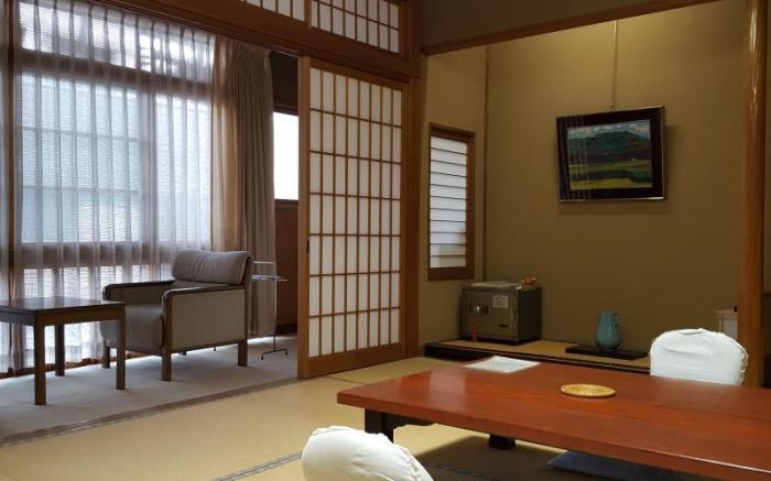 Tsukimotoya Ryokan