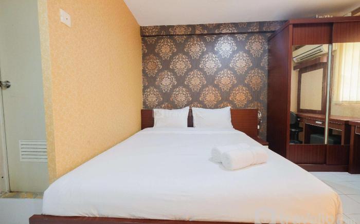 Pool View Studio at Kebagusan City Apt By Travelio