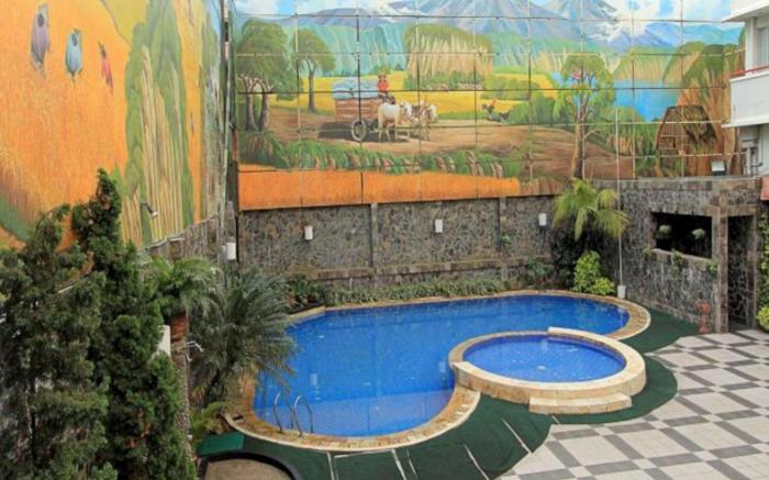 Hotel Golden Sky Pluit