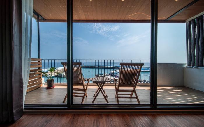 芙蓉灣船說民宿