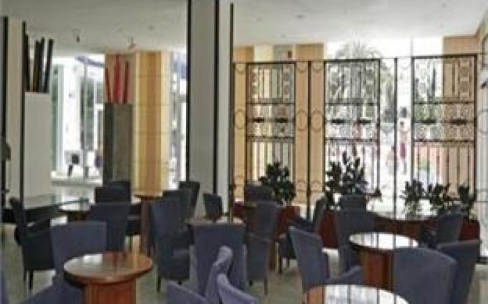 azuLine Hotel Pacific