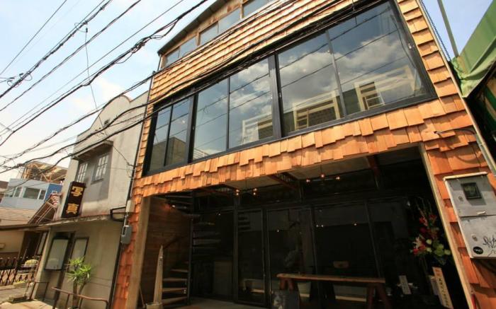Kamp Houkan-cho Backpacker's Inn and Lounge