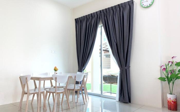 Cozy Townhouse IV | Family Getaway, 4BR, Netflix