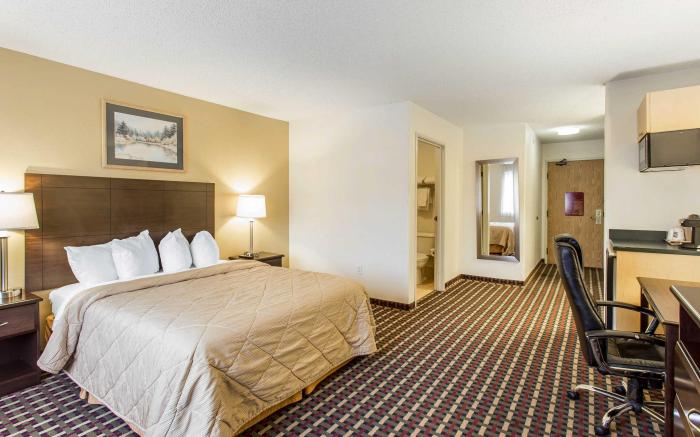 Spark by Hilton Lakewood Denver Southwest