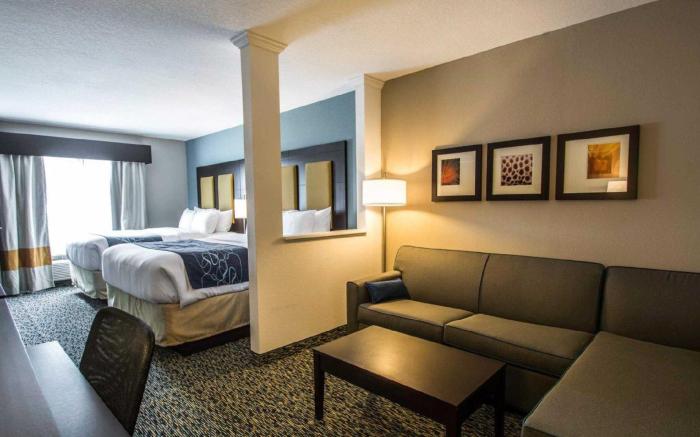 Comfort Suites Fort Lauderdale Airport South & Cruise Port