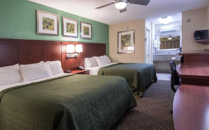Quality Inn & Suites Airport/Cruise Port Hollywood