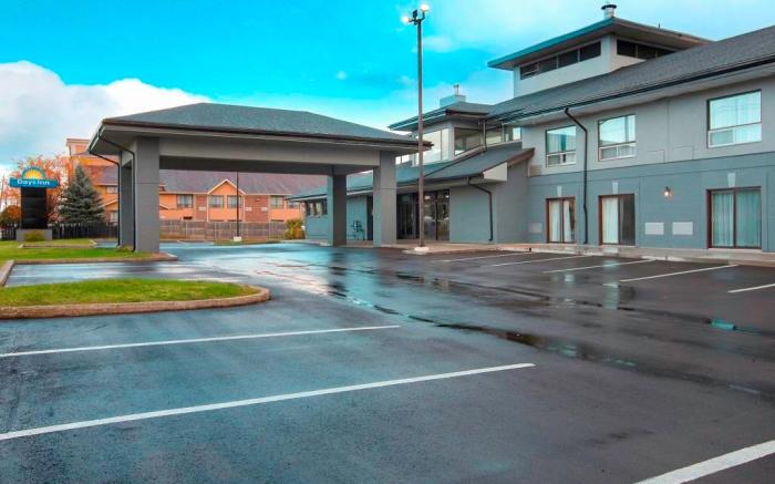 Days Inn by Wyndham Barrie