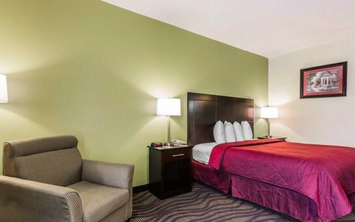 Quality Inn & Suites North Montgomery