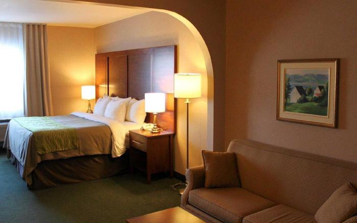 Comfort Inn & Suites