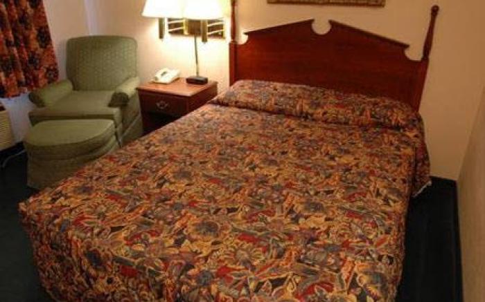 Country Hearth Inn & Suites Kenton