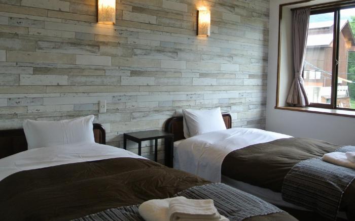 WhiteTree Lodge