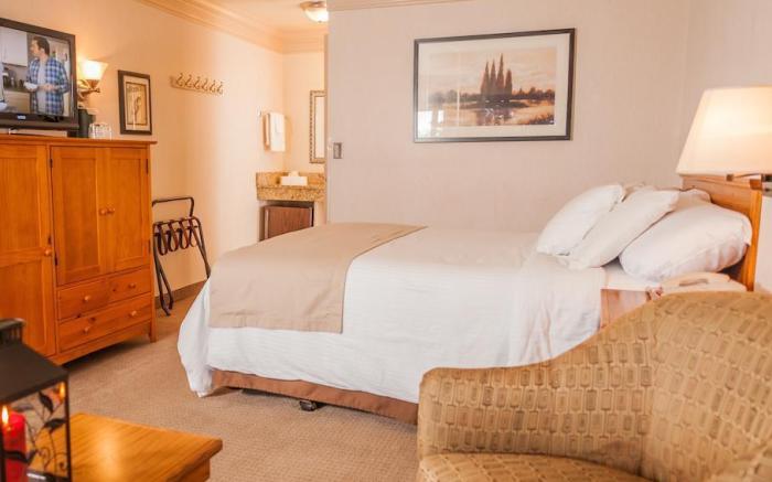 Coachman Inn