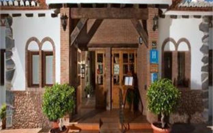 Hotel Rural Almazara