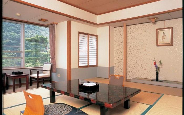 Shimobe Hotel