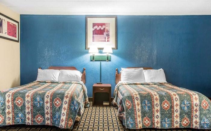 Econo Lodge Cranston - Providence