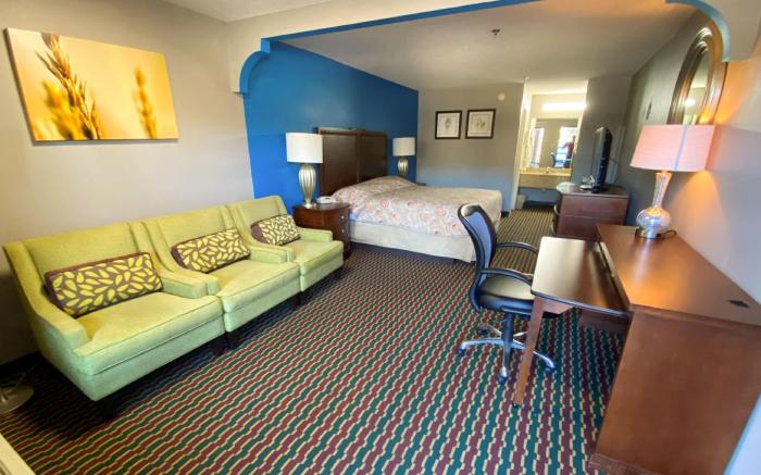 Magnuson Hotel Marietta