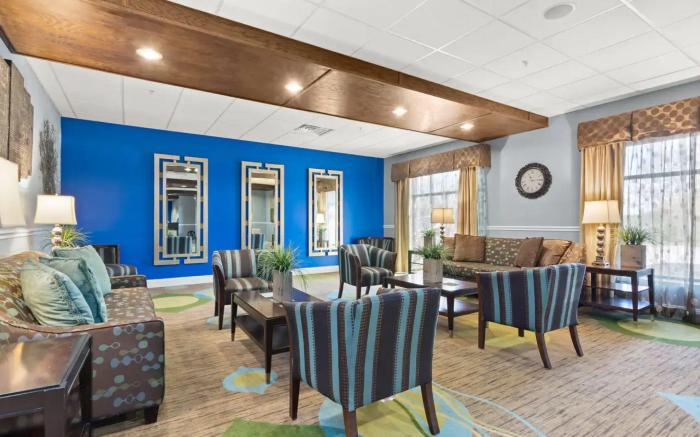 Portland Inn & Suites
