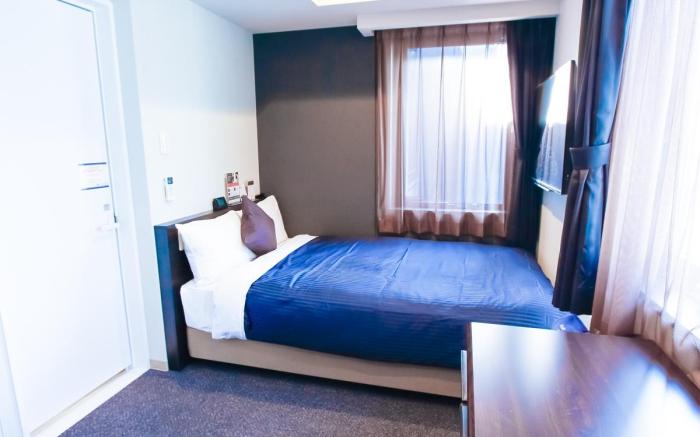 Hotel Livemax Shinsaibashi East