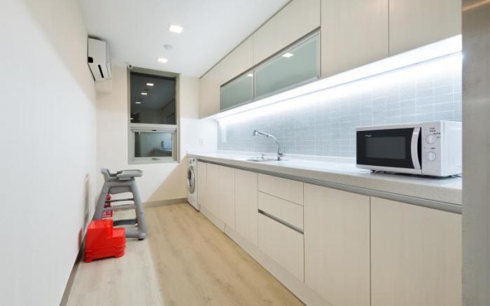 Metro Hotel Myeongdong