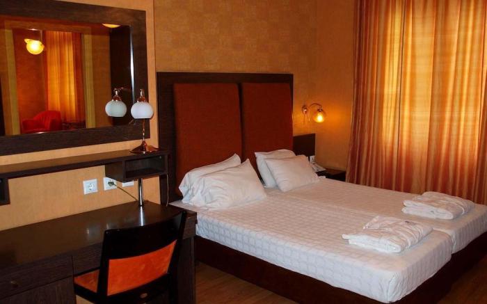 Delphi Art Hotel