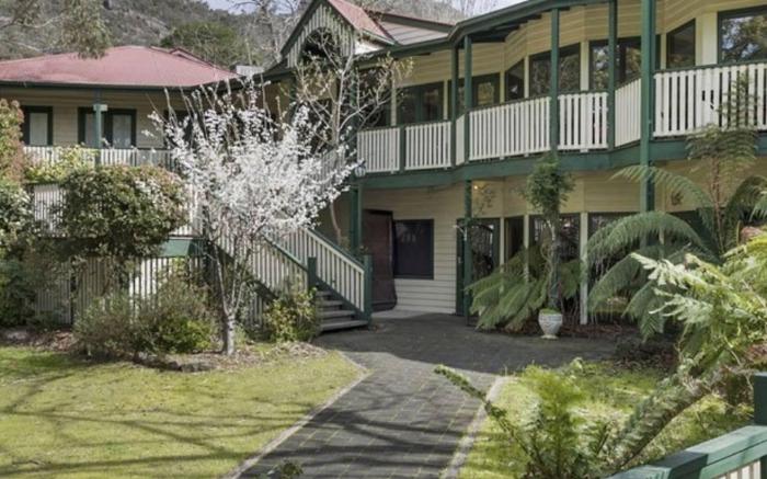 Mountain Grand Halls Gap