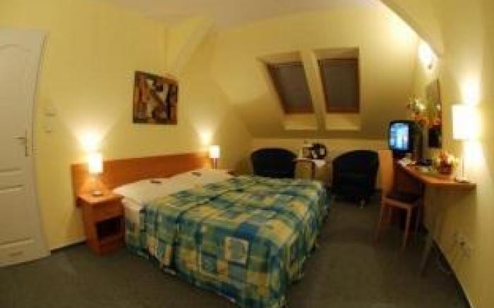 EA Hotel Tosca