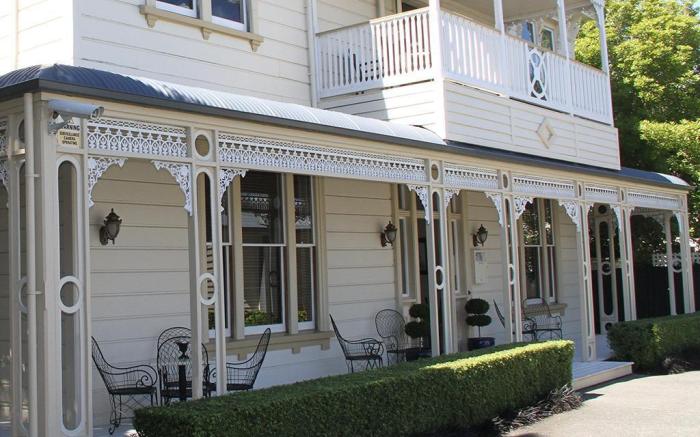 Merivale Manor