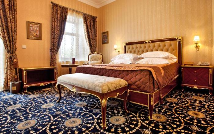 Shah Palace Hotel