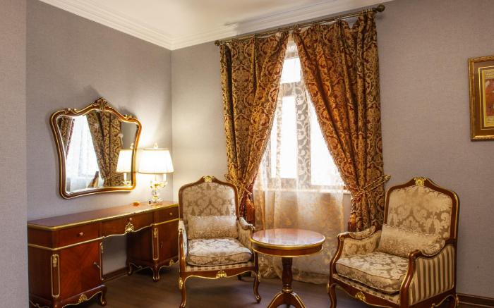 Shah Palace Hotel