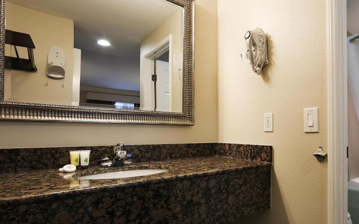 Best Western Woodland Hills Inn