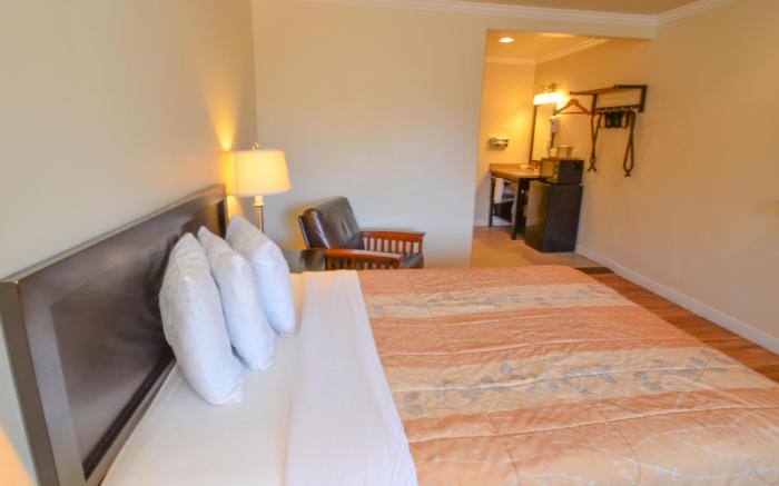 Bay Front Inn - Downtown Santa Cruz