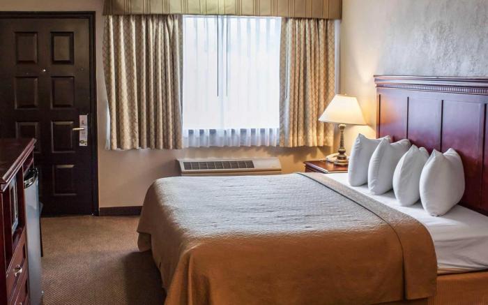 Quality Inn & Suites Fife Seattle
