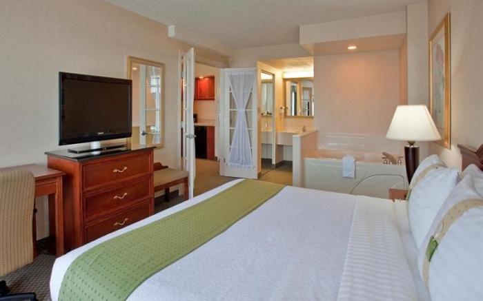 Holiday Inn Wichita East I-35 By IHG