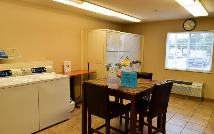 Sonesta Simply Suites Wichita Airport