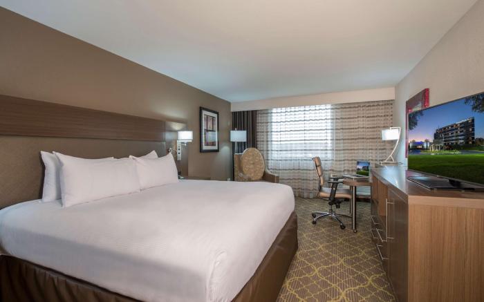 DoubleTree by Hilton Winston Salem University