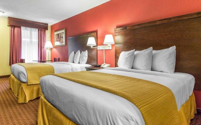 Clarion Pointe Statesville