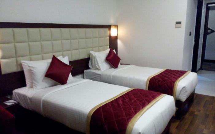 Akshaya Aura Hotel