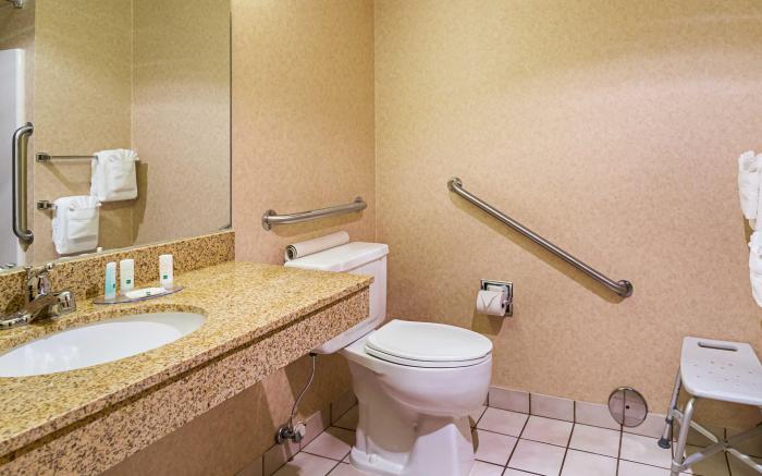 Comfort Suites