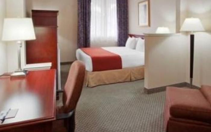 Country Inn & Suites by Radisson, San Jose International Airport, CA