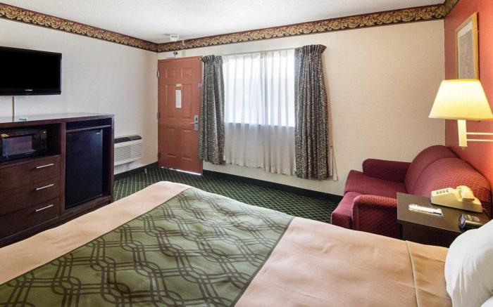 Rodeway Inn San Antonio Lackland AFB - SeaWorld